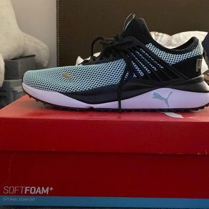New women Puma sneakers size 8.5